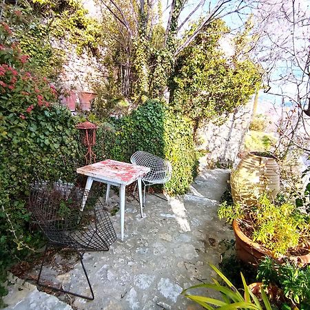 La Fontaine Bed & Breakfast Bargeme Bilik gambar